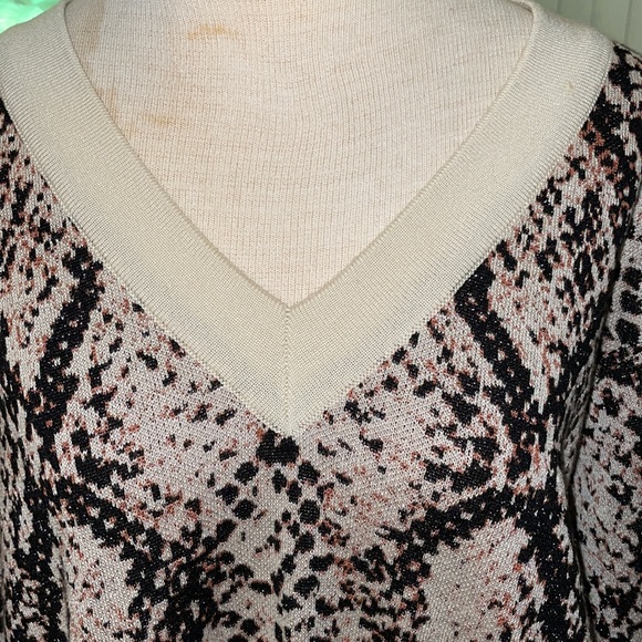 Lovely snake print sweater by River Island - Picture 2 of 7